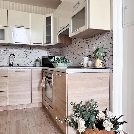 בית אירוח Batory *