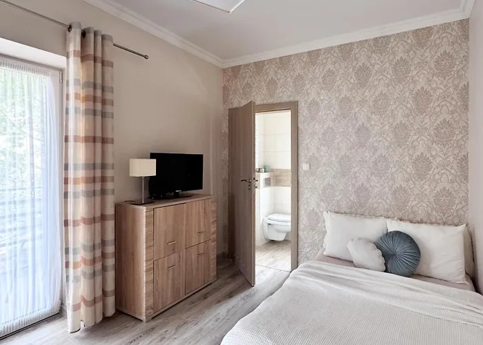 Проживание в семье Batory *